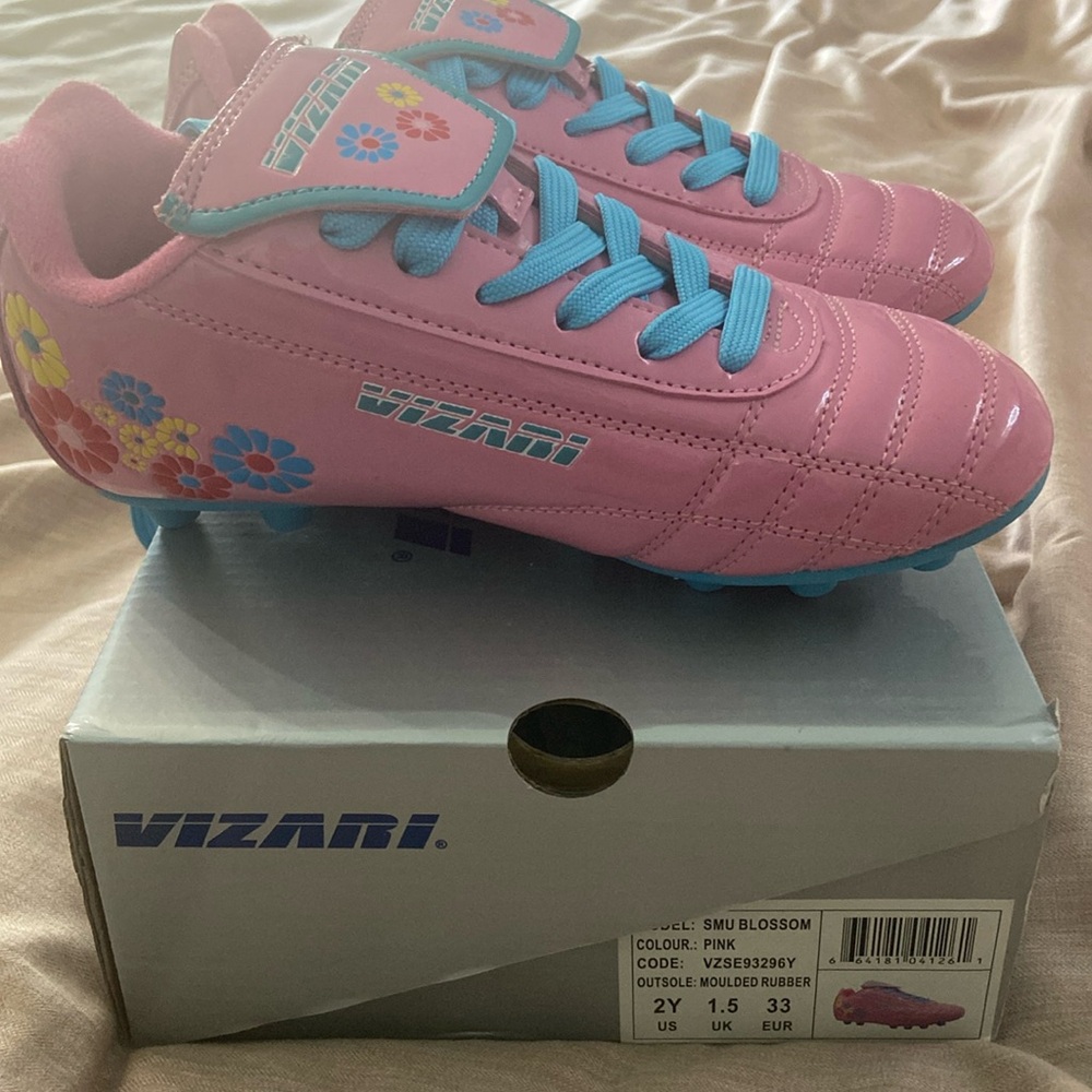 Girls cleats